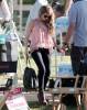 Modern Family On The Set S7 