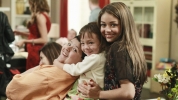 Modern Family Behind The Scenes S3 