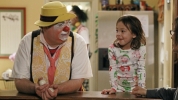 Modern Family Behind The Scenes S3 