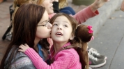 Modern Family Behind The Scenes S3 