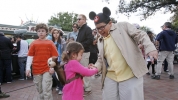 Modern Family Behind The Scenes S3 